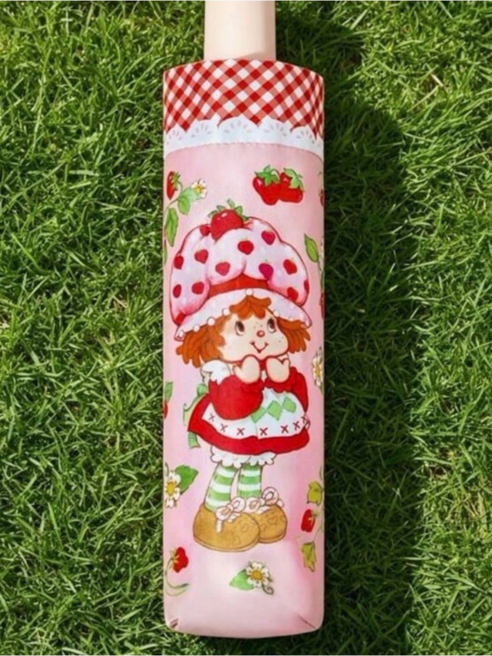 Strawberry Shortcake Umbrella with Carrying Sleeve, NEW - Picture 4 of 7